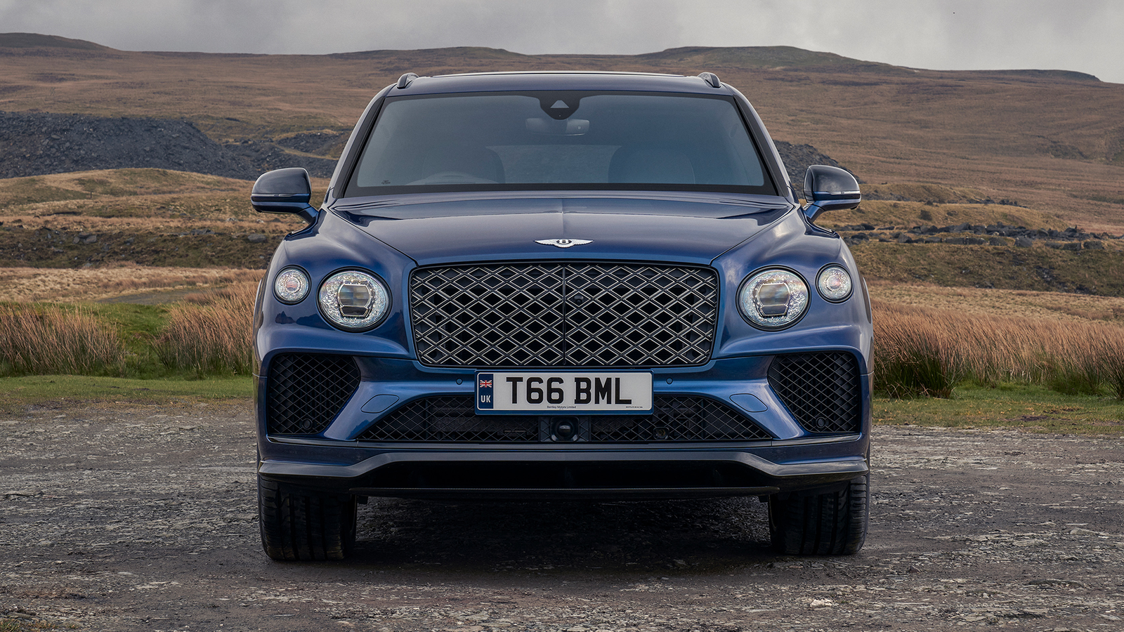 Bentley Bentayga EWB, front, static